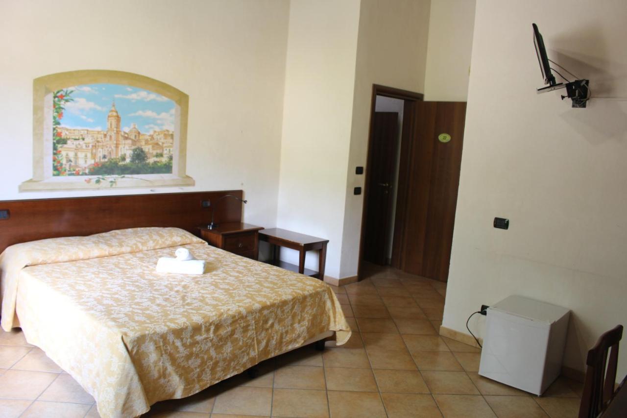 Agriturismo Tenuta Margitello Comiso Dış mekan fotoğraf